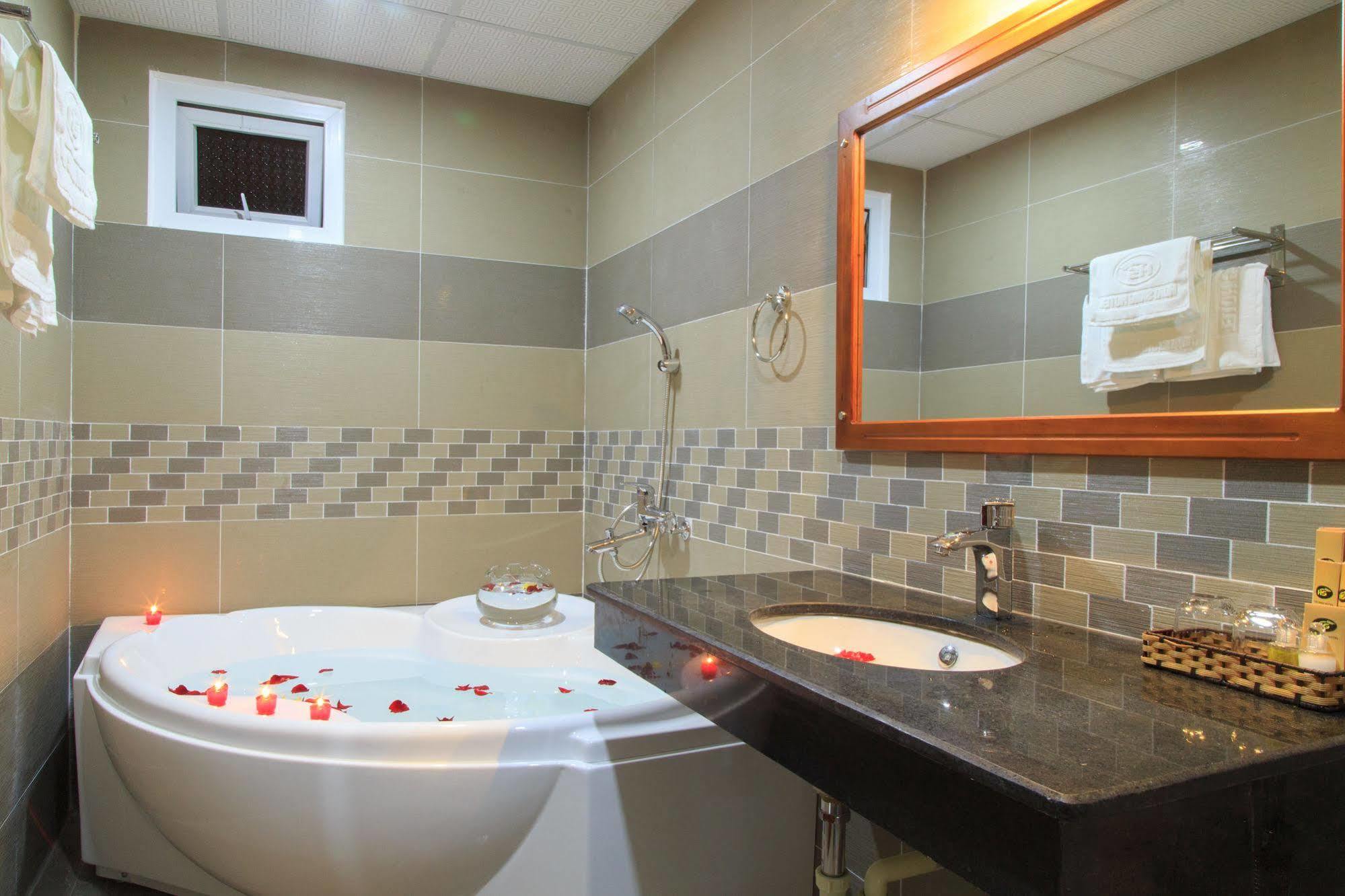 Hoai Sang Hotel Дананг Екстер'єр фото